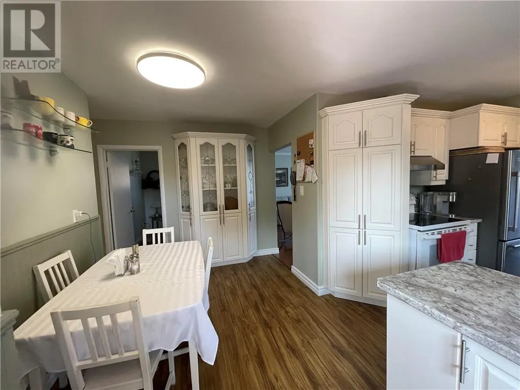 23 Kipling Court