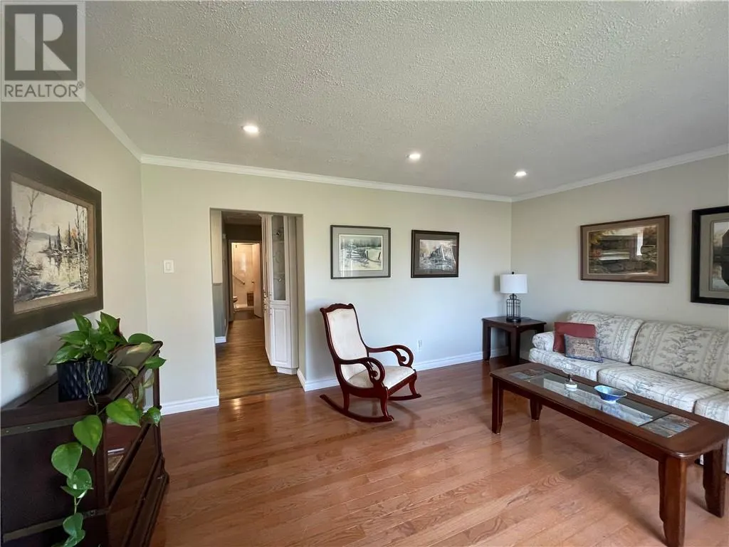 23 Kipling Court