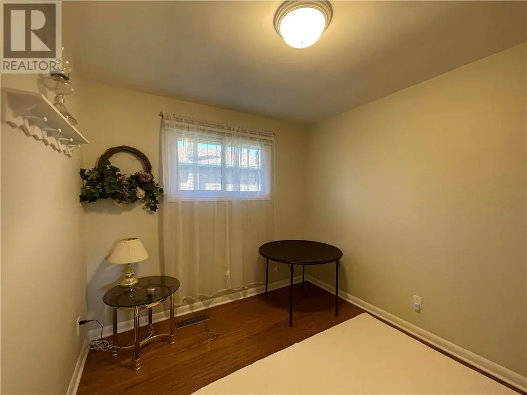 23 Kipling Court