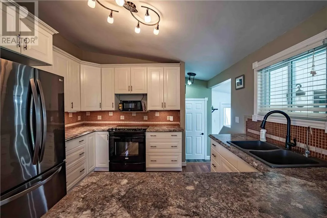3218 Glendale