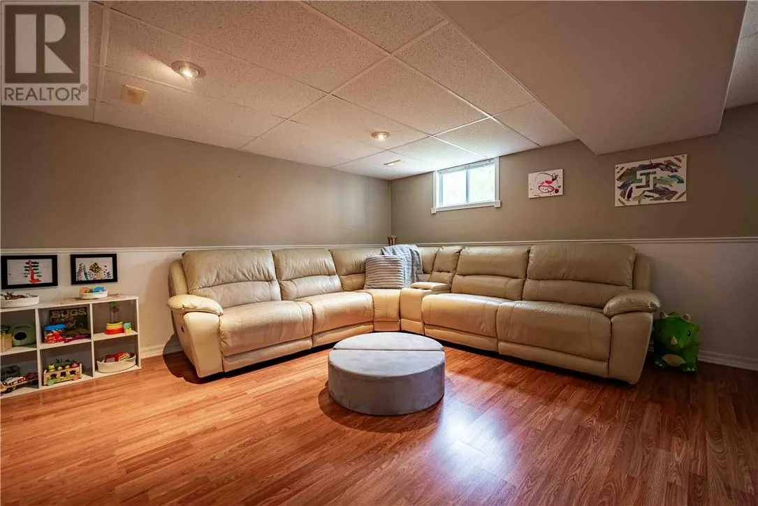 3218 Glendale