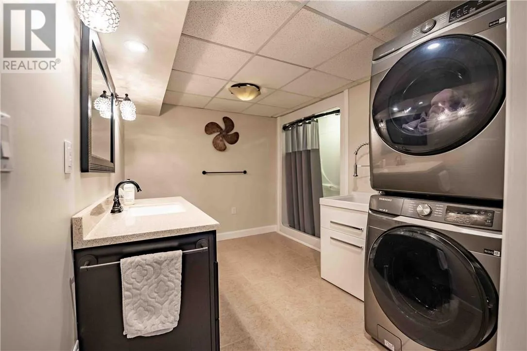 3218 Glendale