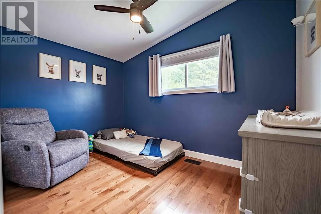 3218 Glendale