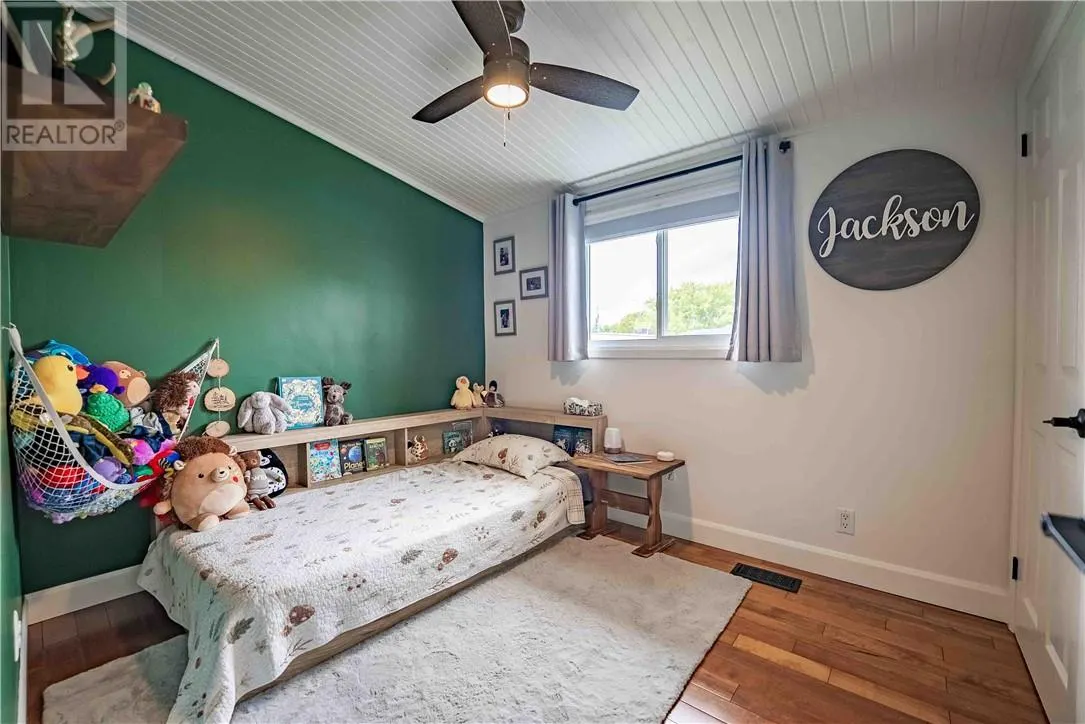 3218 Glendale