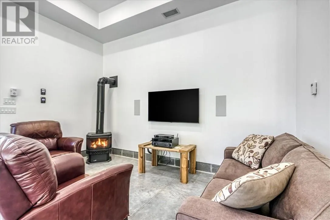 5 Janice Drive