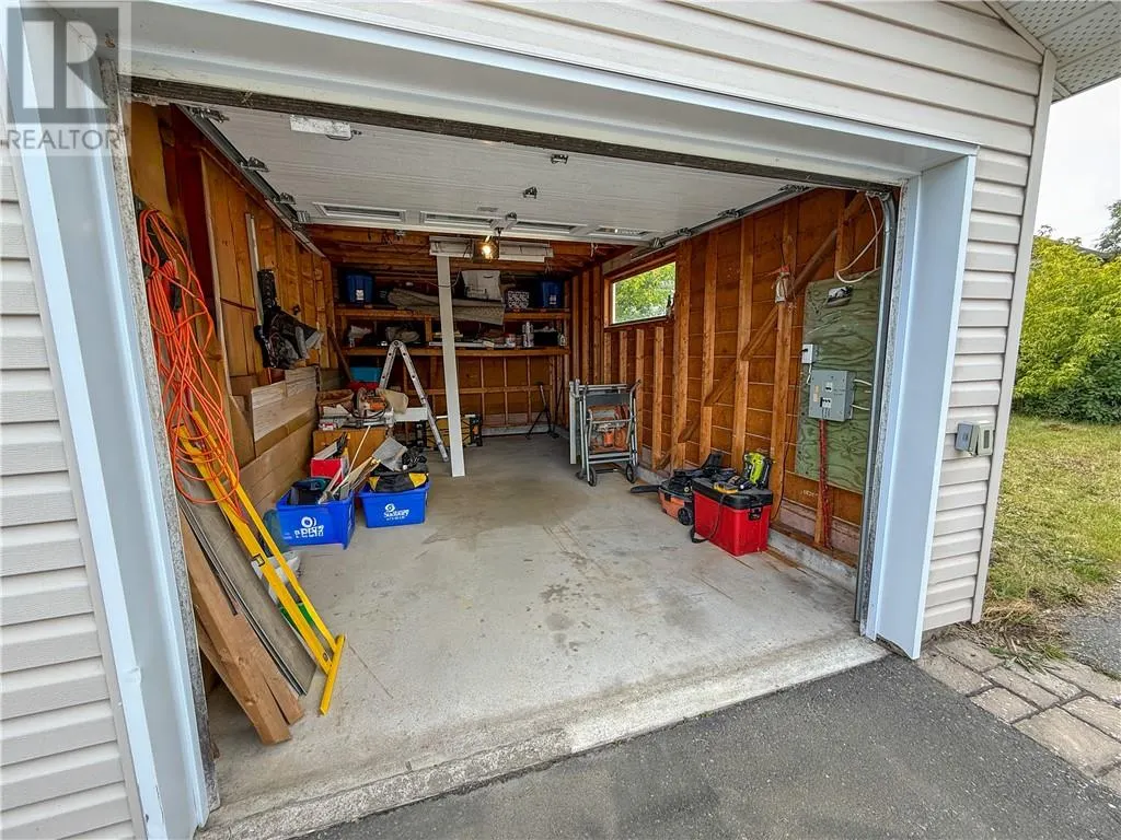 293 Oak Street