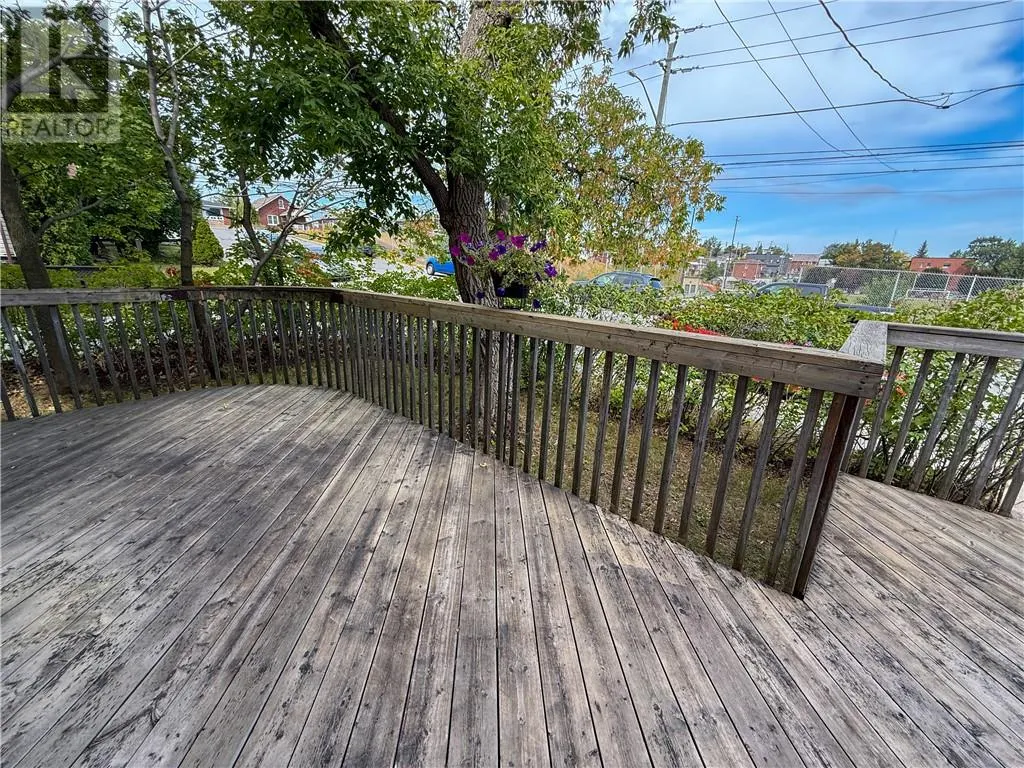 293 Oak Street