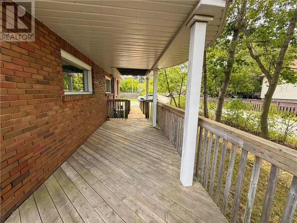 293 Oak Street