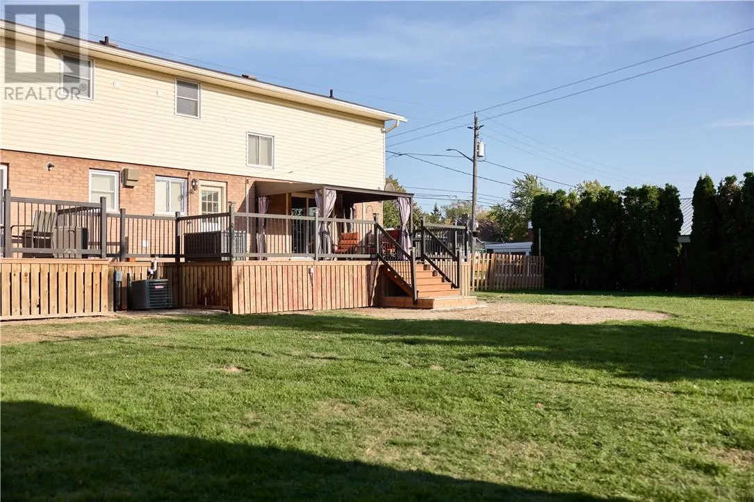 845 Churchill Avenue