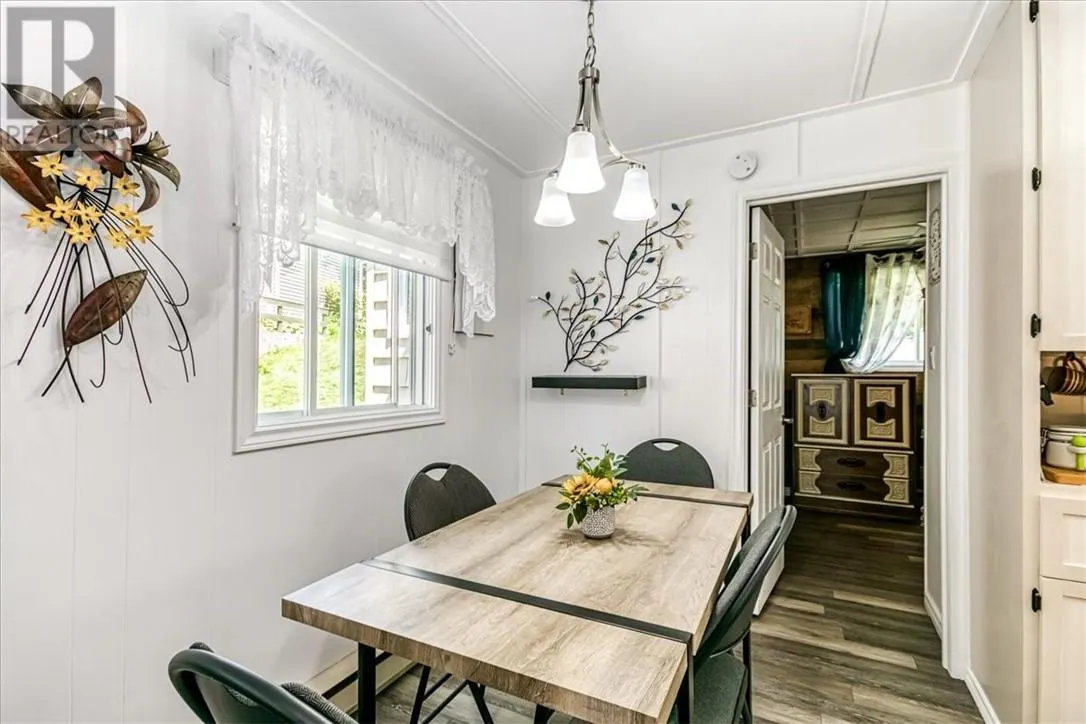 2033 Panache North Shore Road