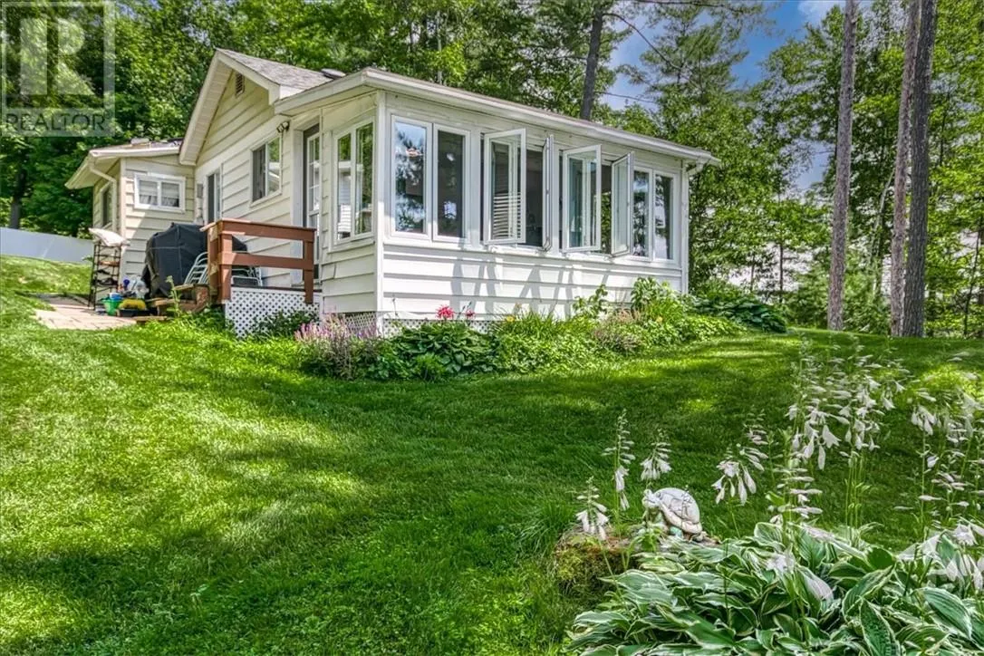 2033 Panache North Shore Road