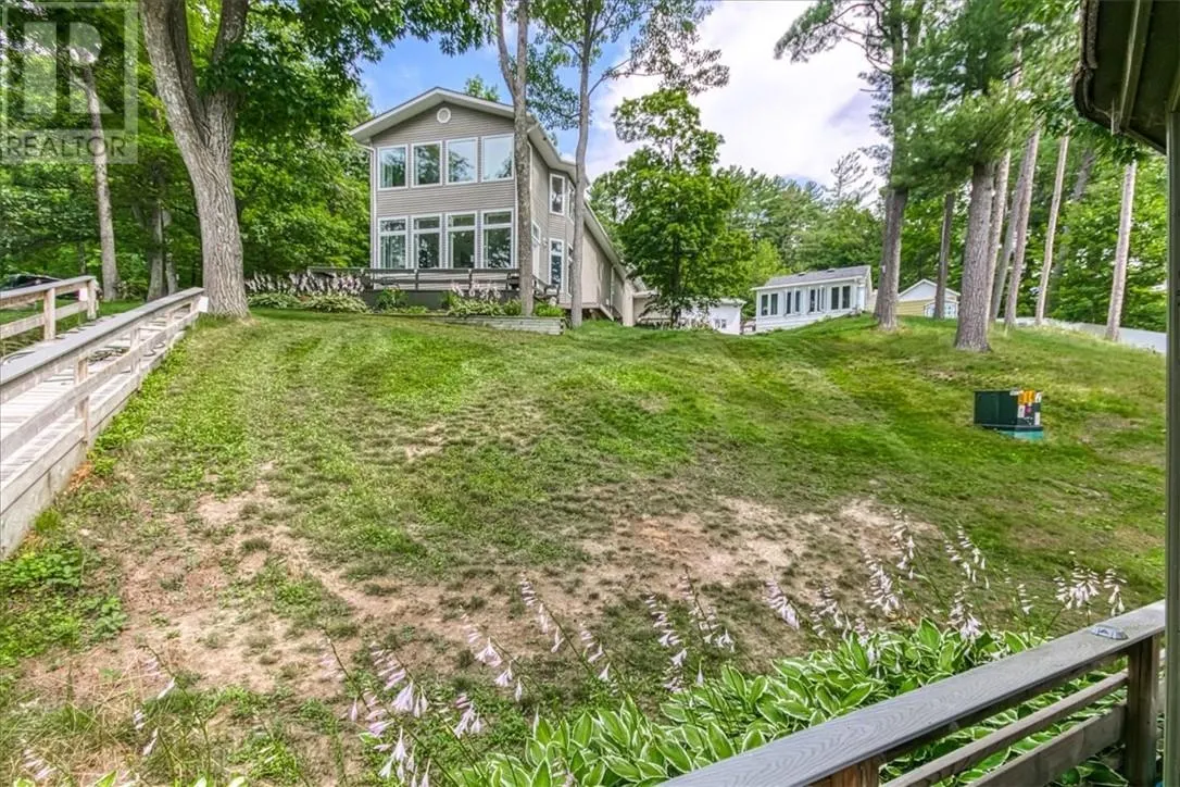 2033 Panache North Shore Road