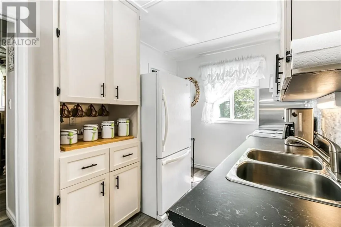 2033 Panache North Shore Road