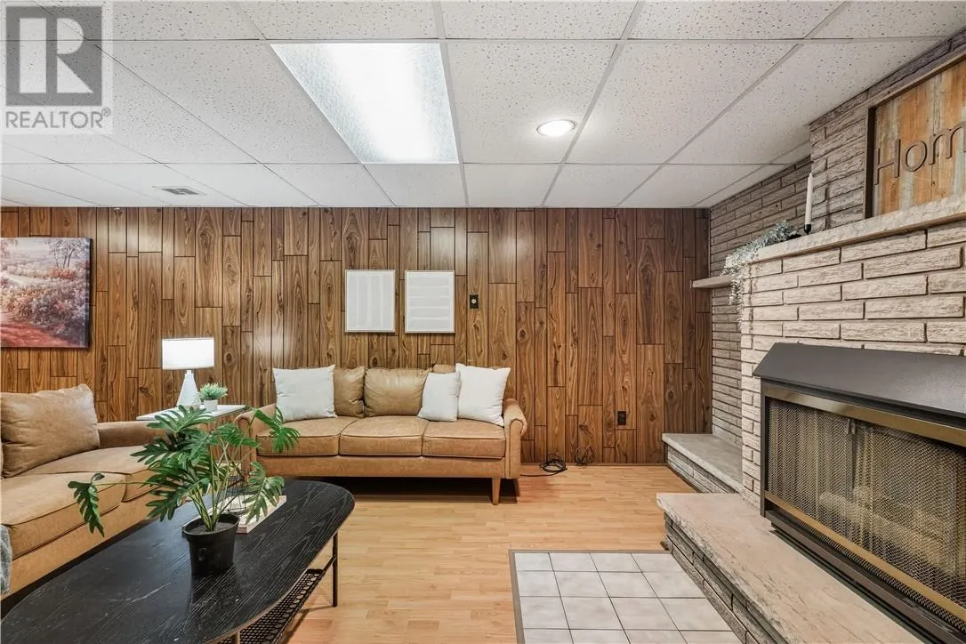62 Levesque Street