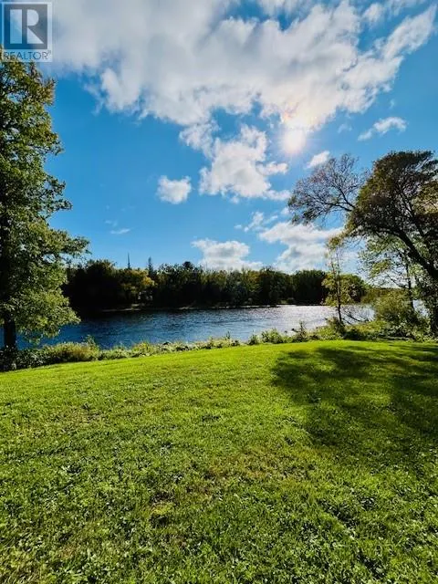 760 River Rd