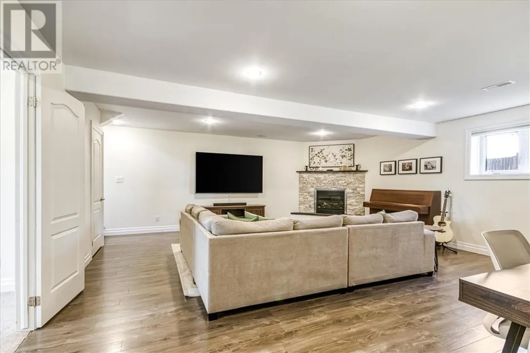 26 Gilles Court