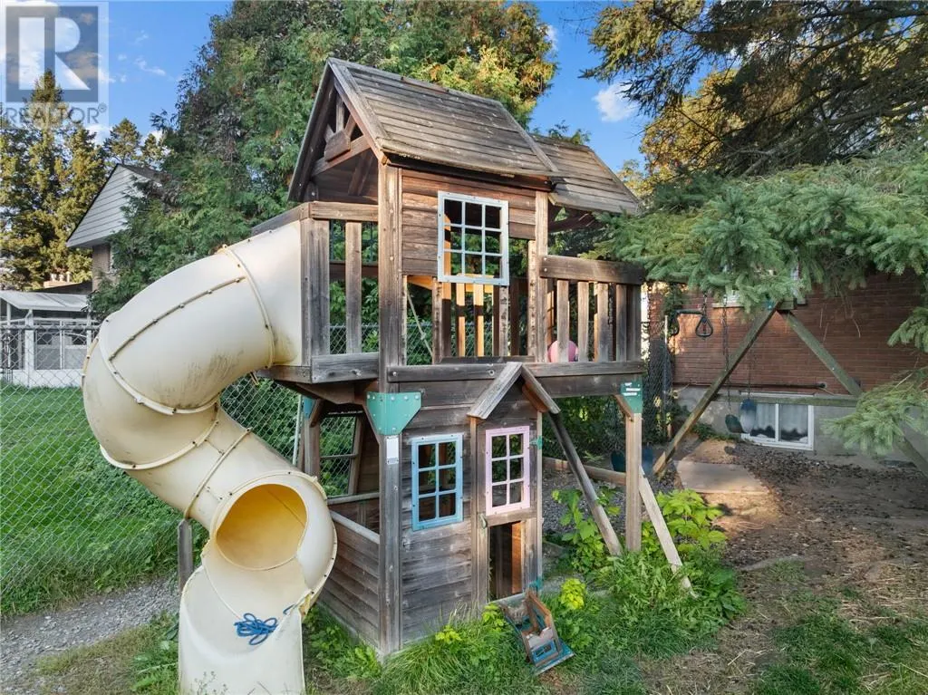 2606 South Lane Road