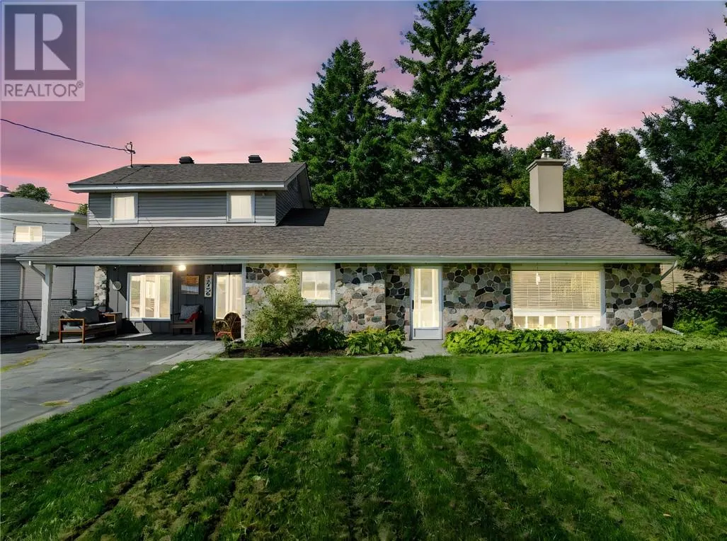 2606 South Lane Road