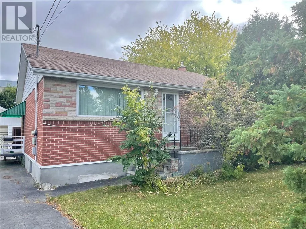 806 William Avenue