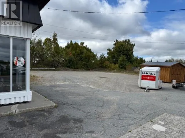 2888 Falconbridge Highway