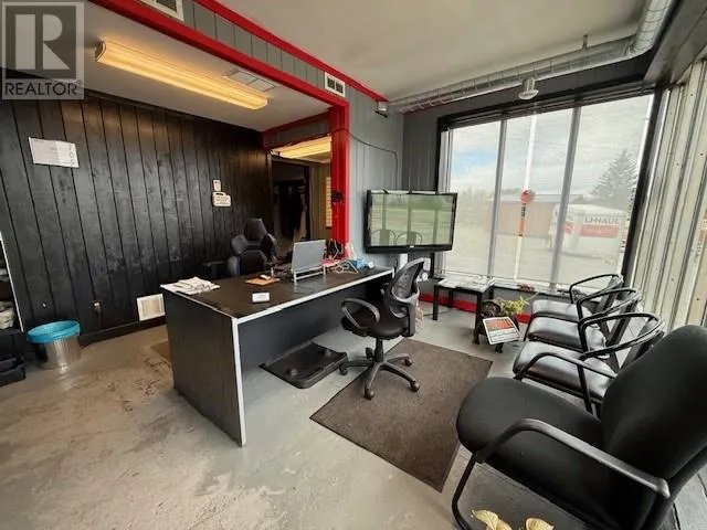 2888 Falconbridge Highway