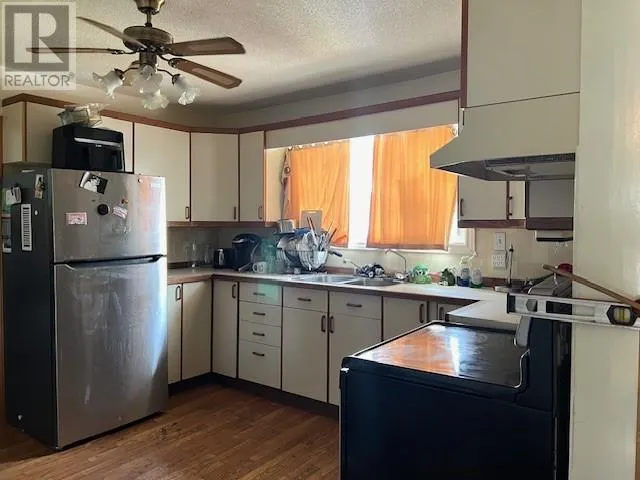 2600 Highway 69 N