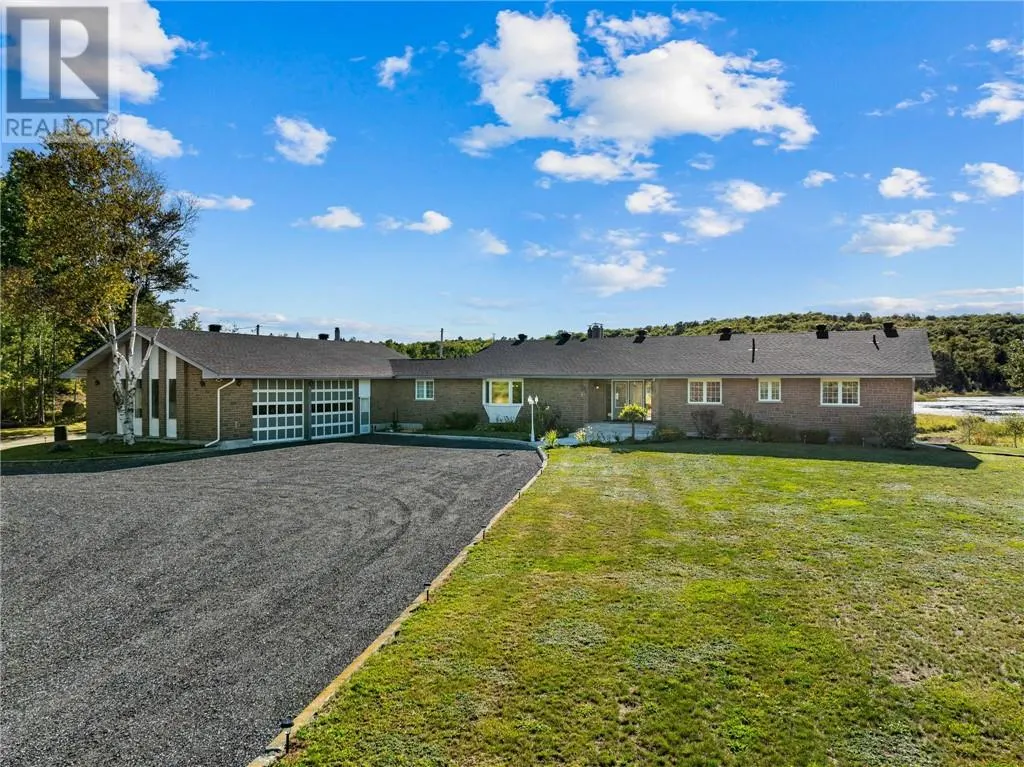 711 Moxam Landing Road
