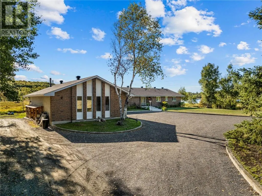 711 Moxam Landing Road