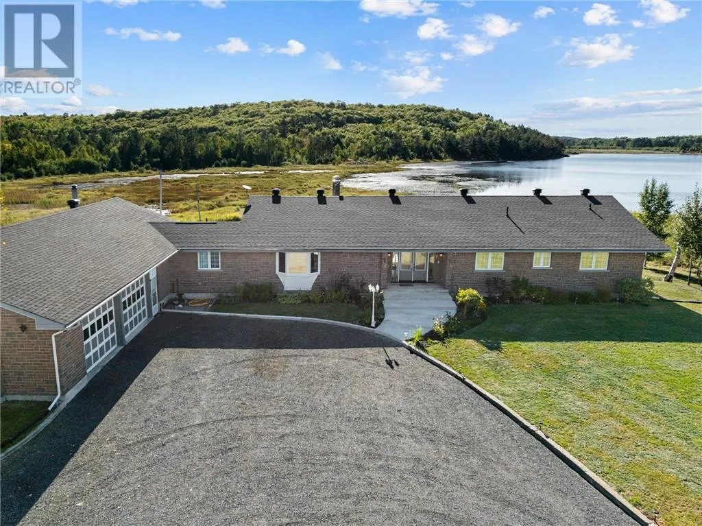 711 Moxam Landing Road