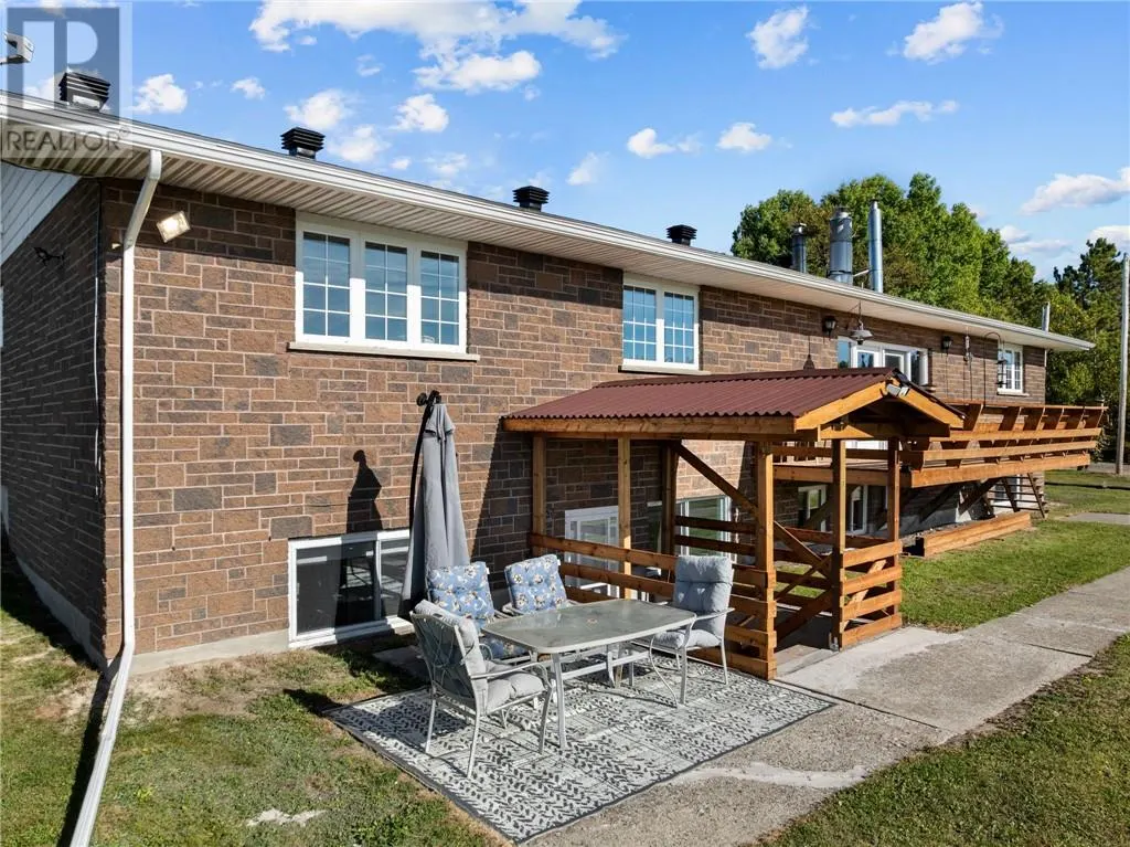 711 Moxam Landing Road