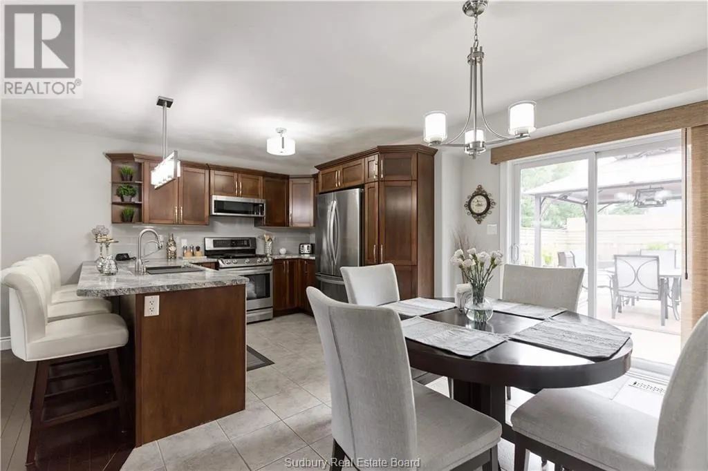 2666 Hummingbird Court