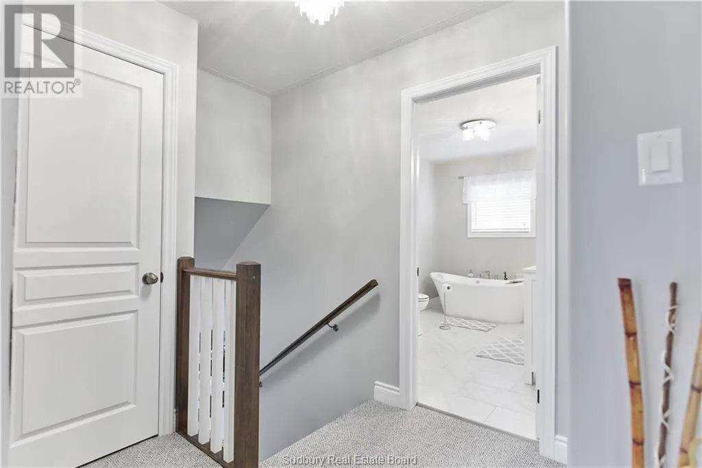 2666 Hummingbird Court