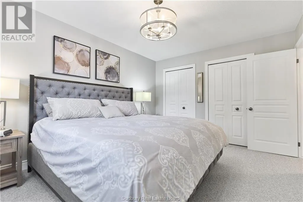 2666 Hummingbird Court