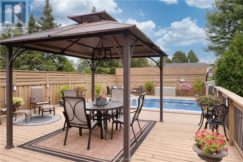 2666 Hummingbird Court