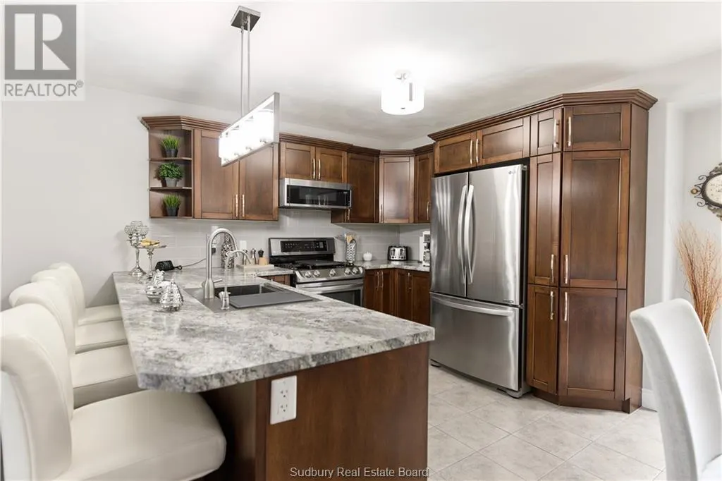 2666 Hummingbird Court
