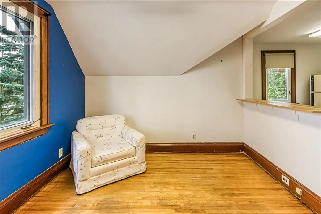 293 Elm Street