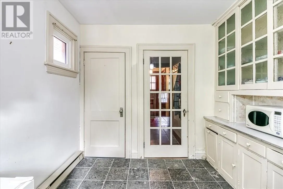 293 Elm Street