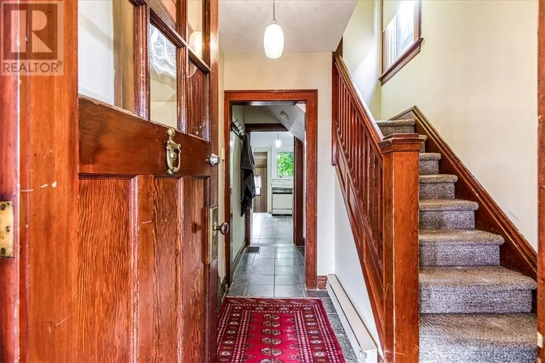 293 Elm Street