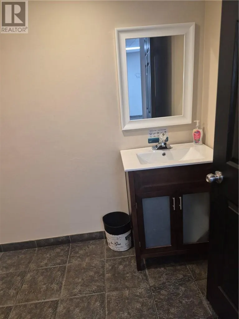 33 Notre Dame Street W