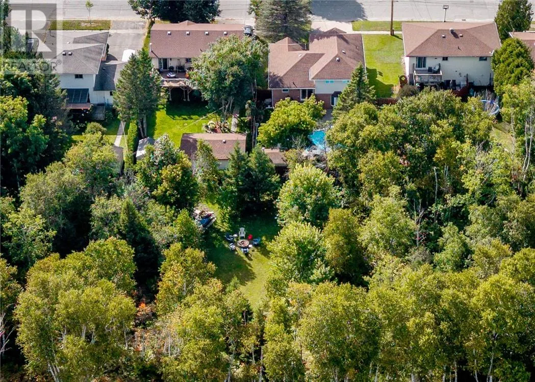 3870 Macmillan Drive
