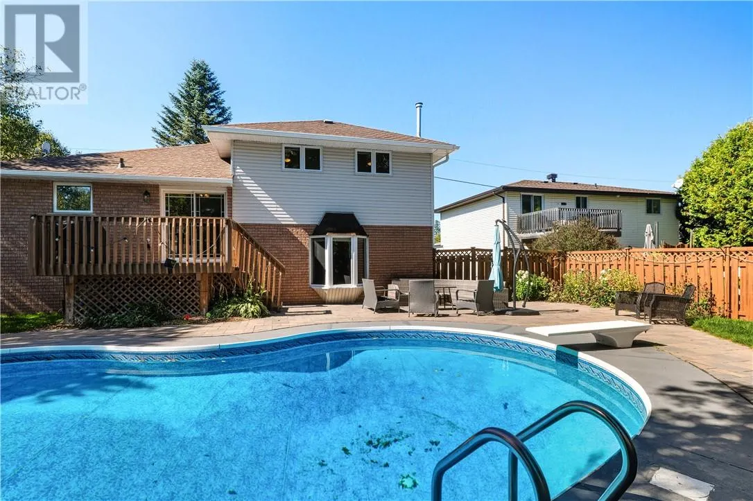 3870 Macmillan Drive