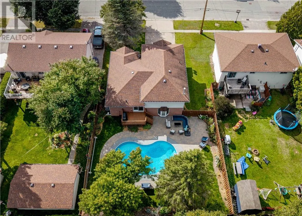 3870 Macmillan Drive