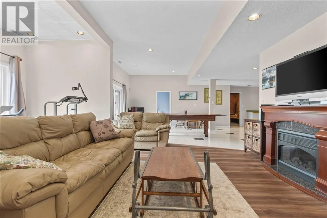 489 Edgewater Road
