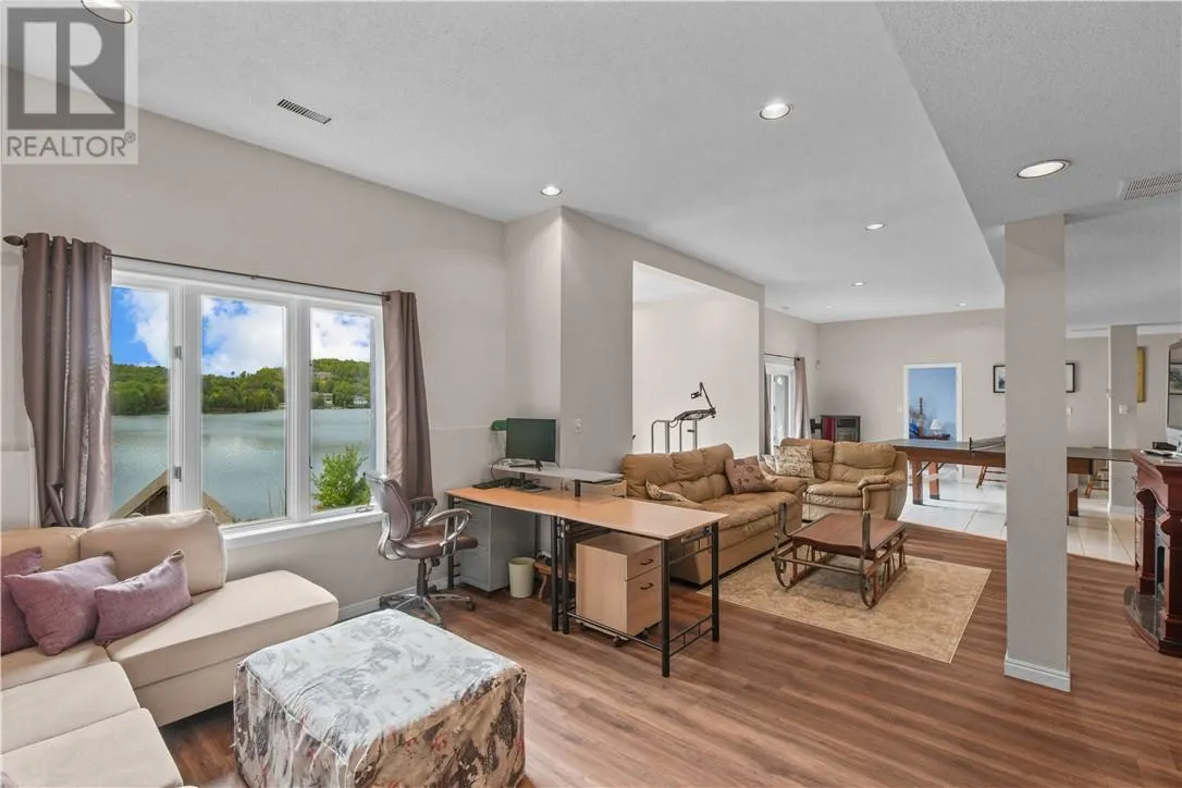 489 Edgewater Road