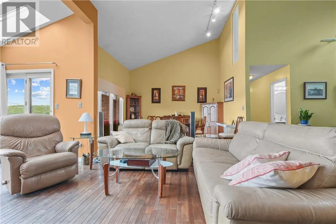 489 Edgewater Road