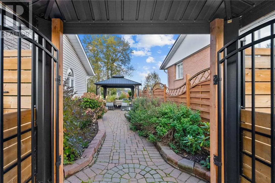 604 Shirley Street