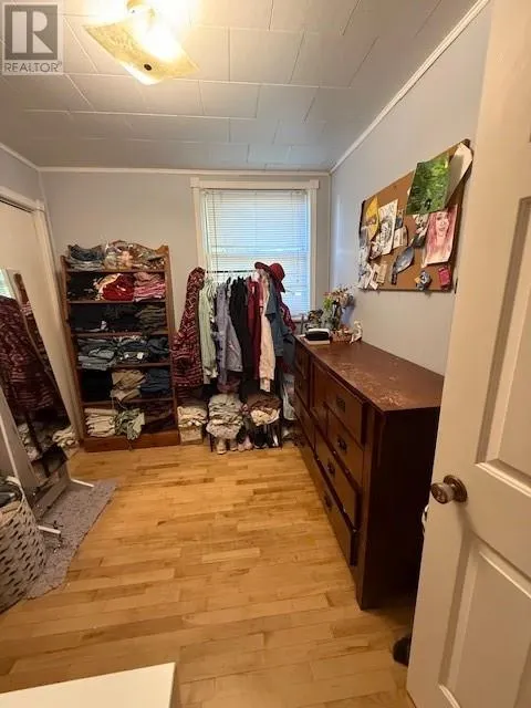 13 Campbell Street W