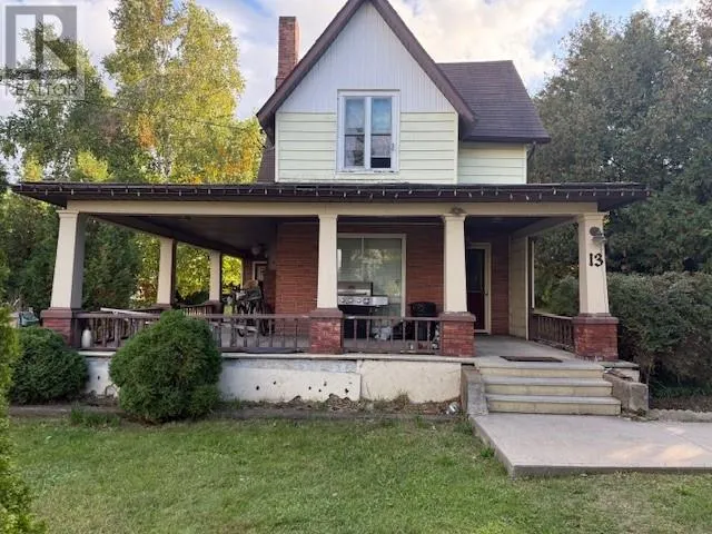 13 Campbell Street W