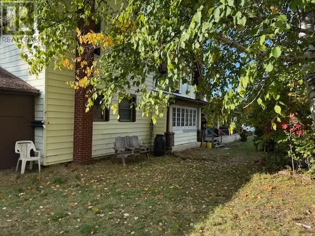 13 Campbell Street W