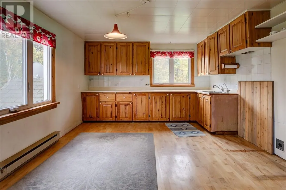 39 Salminen Road
